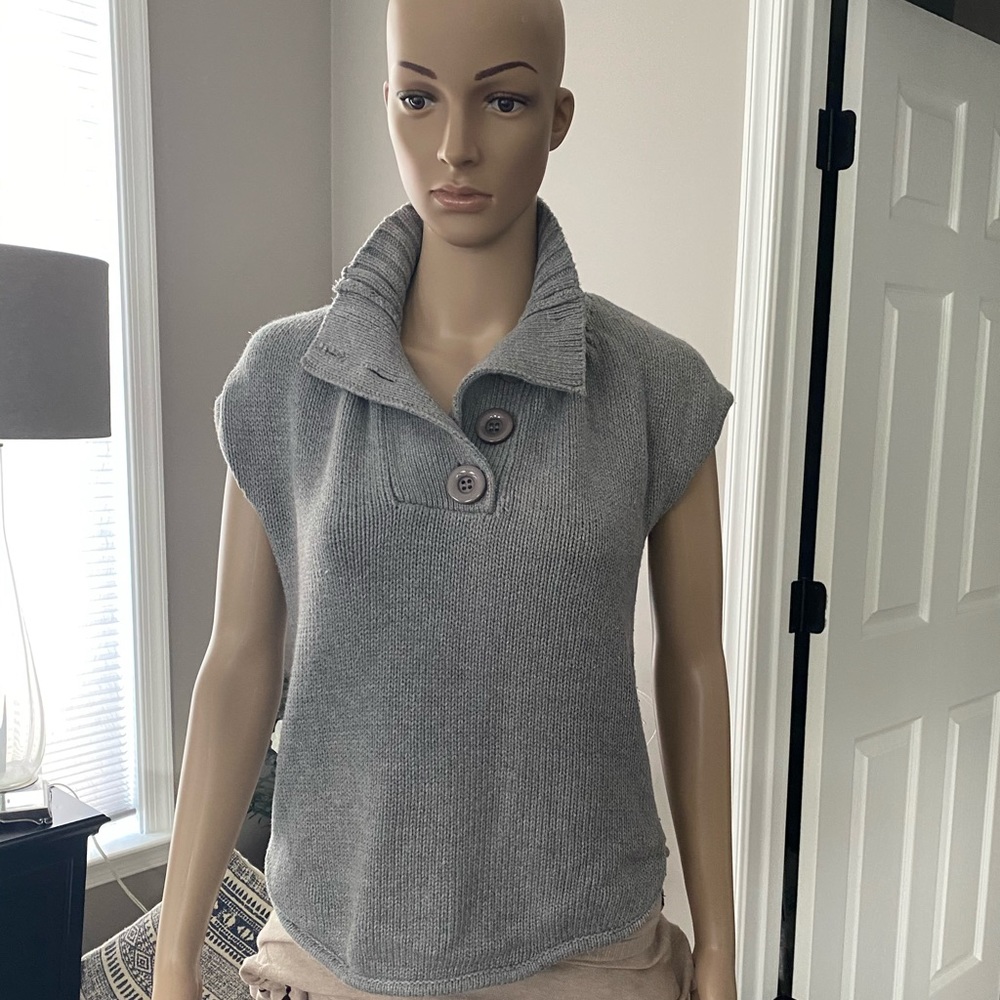 🔥 Sale (5 for $30)🔥 BCBG Grey Sweater